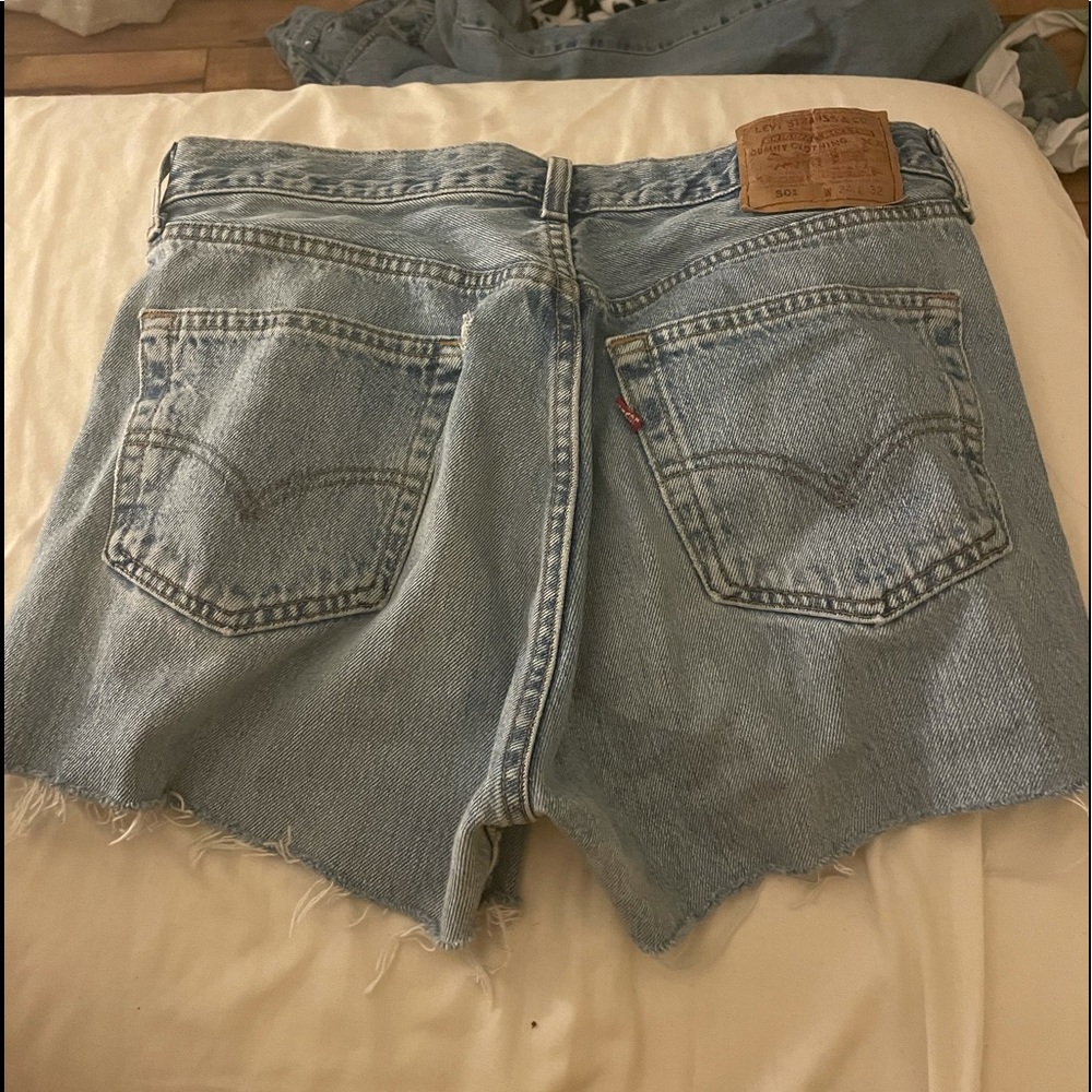 levi shorts